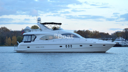 Majesty Yachts 66