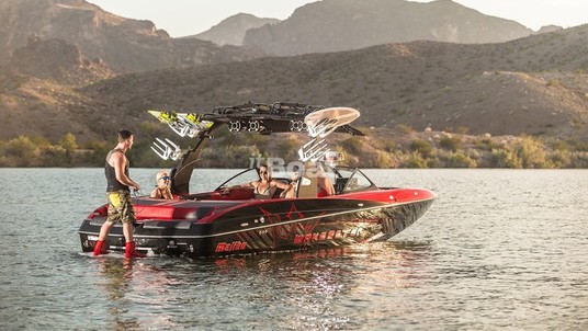 Malibu Wakesetter 24MXZ Soven Edition