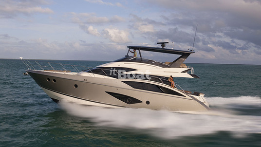 Marquis 660 Sport Yacht