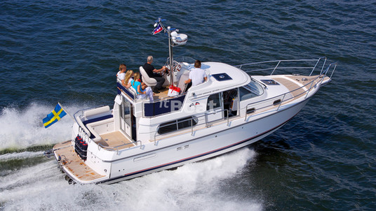 Nimbus 340 Commander