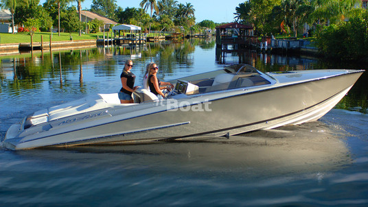 Nor-tech 320 MC Vee Bottom