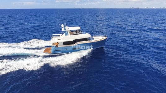 Outer Reef 620 Trident