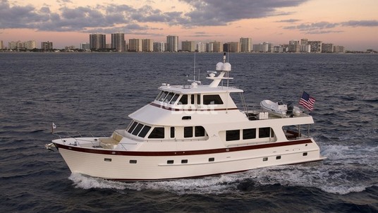 Outer Reef 740 Deluxbridge Skylounge Motoryacht