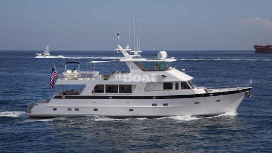 Outer Reef 820 Cockpit Motoryacht