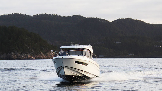 Askeladden C76 Center Cabin