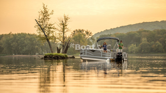 Premier Pontoons Explorer