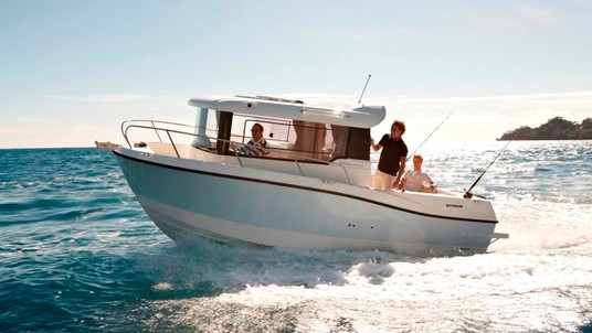Quicksilver 675 Pilothouse