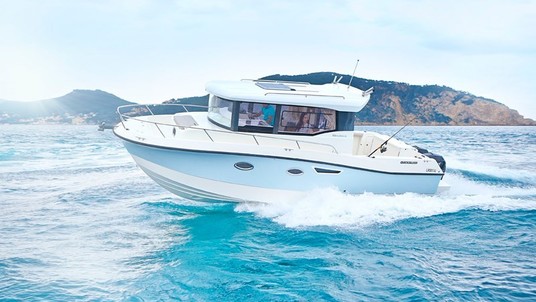 Quicksilver 905 Pilothouse