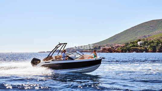 Quicksilver Activ 675 Bowrider