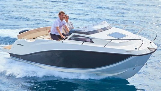 Quicksilver Activ 555 Cabin