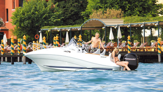 Quicksilver Activ 555 WA