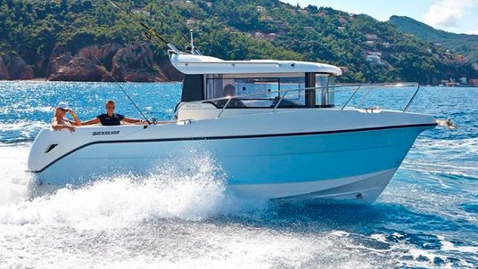 Quicksilver 810 Arvor