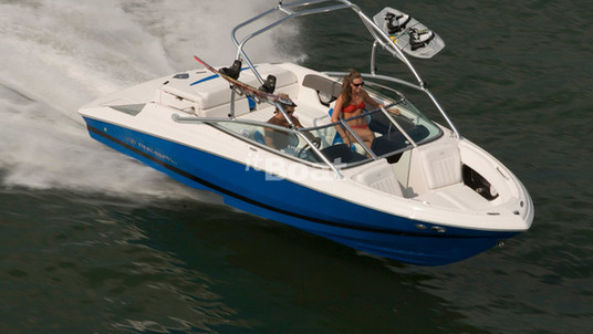 Regal 2200 Bowrider