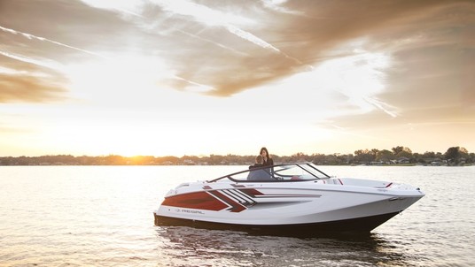 Regal 22 FasDeck ESX