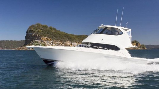 Riviera 47 Enclosed Flybridge