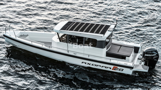 Axopar 28 AC Cabin