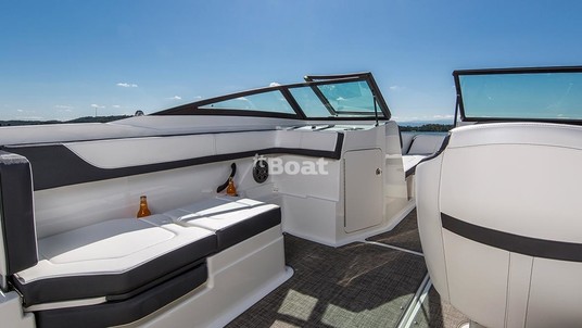Sea Ray SPX 210