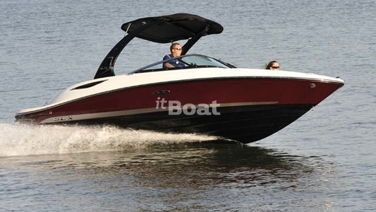 Sea Ray 210 SLX