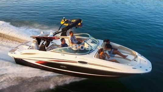 Sea Ray 260 Sundeck