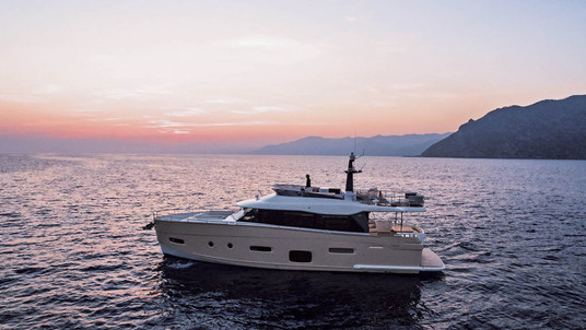Azimut Magellano 66