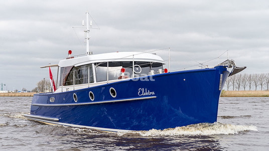 Serious Gently 40' Lausanne