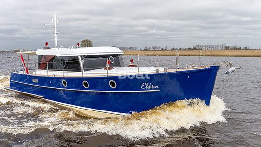 Serious Gently 40' Lausanne