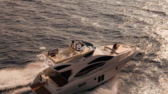 Azimut 38