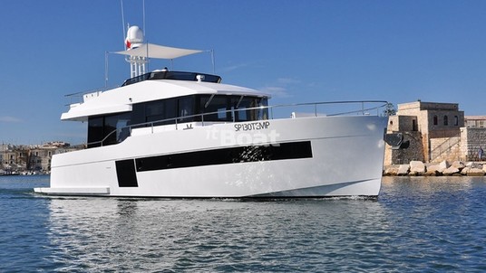 Sundeck Yachts 550