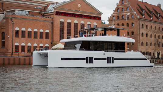 Sunreef 68 Supreme Power