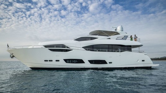 Sunseeker 95 Yacht