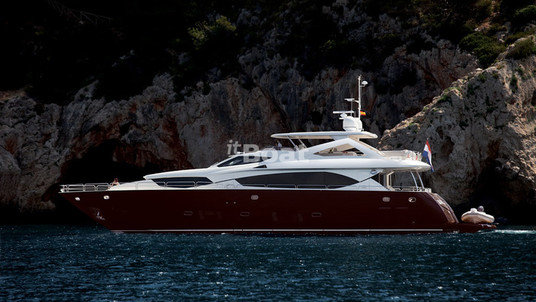 Sunseeker 30M Yacht