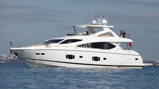 Sunseeker 88 Yacht