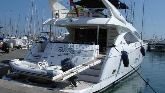 Sunseeker 82 Yacht