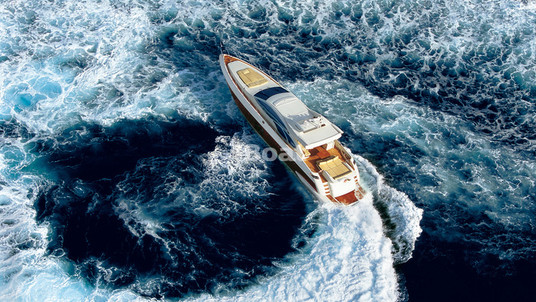Azimut 86S