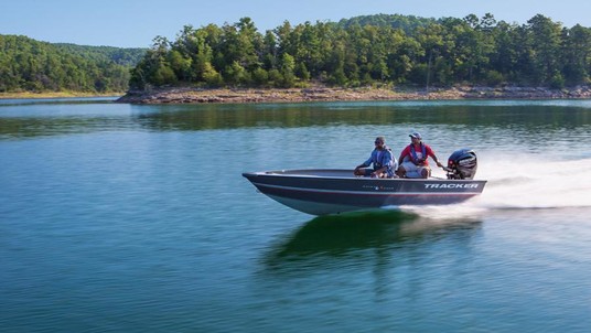 Tracker Guide V-16 Laker DLX T