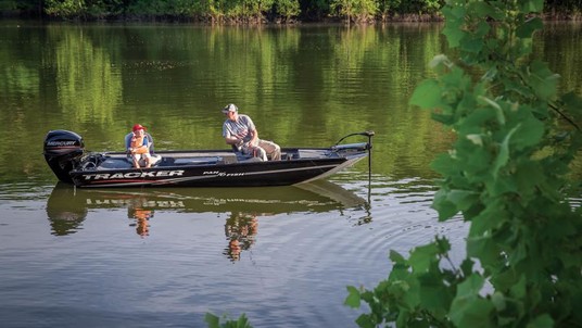 Tracker Panfish 16