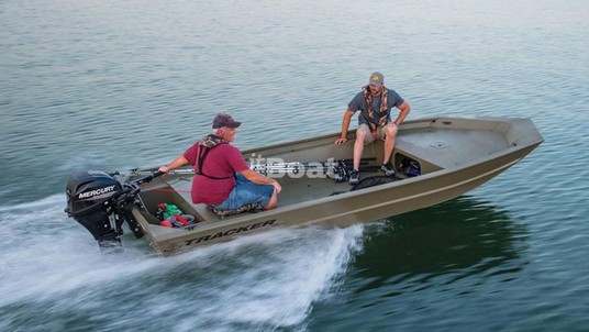 Tracker Grizzly 1754 MVX Jon