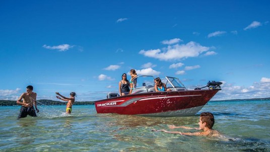 Tracker Targa V-18 Combo