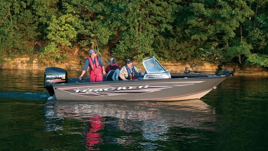 Tracker Targa V-19 WT 40th Anniv