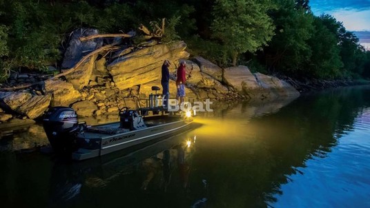 Tracker Grizzly 1860 MVX CC Sportsman