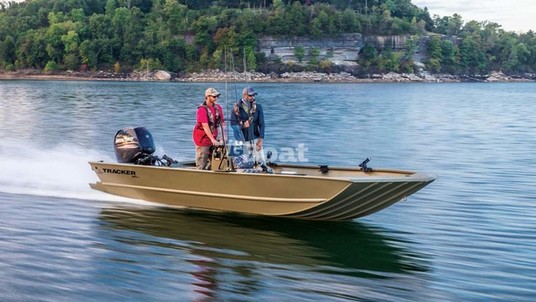 Tracker Grizzly 2072 CC