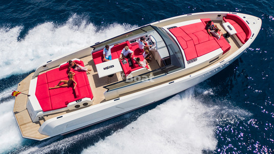Vanquish Yachts VQ54