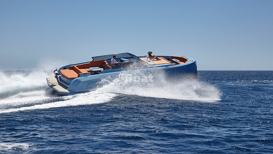 Vanquish Yachts VQ43 Mk2