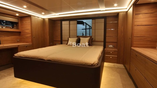 Wim van der Valk Aft Cabin 21.62