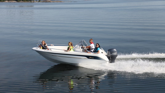 Yamarin 47 Twin Console