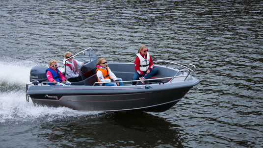 Yamarin Cross 46 Side Console