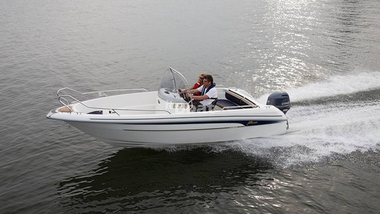 Yamarin 56 Center Console
