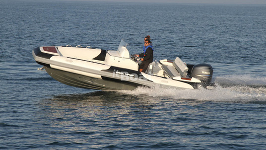 Zodiac Sea Hawk 700