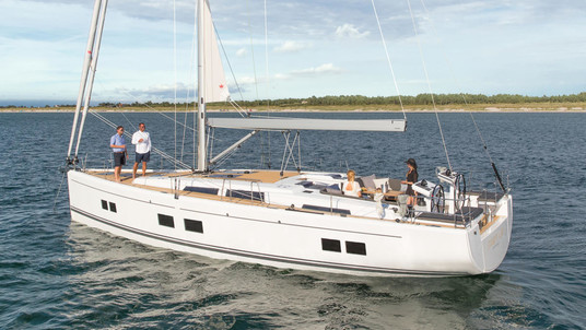 Hanse 548