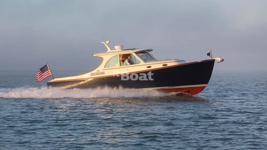 Hinckley Picnic Boat 34